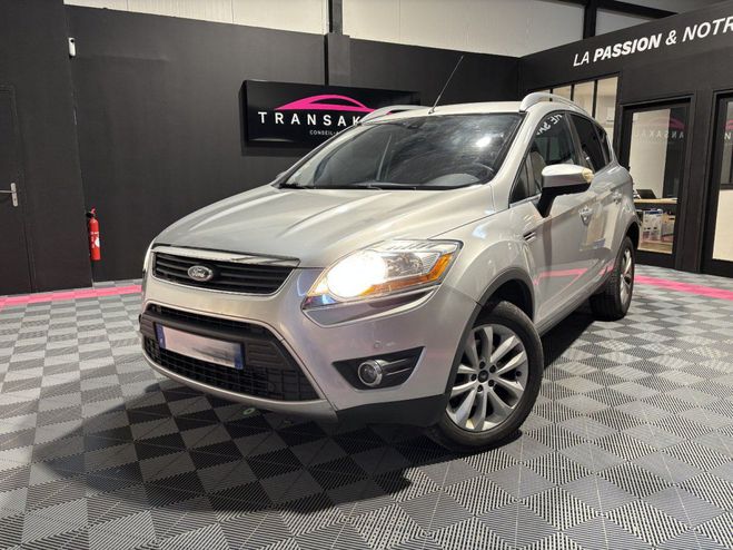 Ford Kuga 2.0 TDCi 136 DPF 4x2 Titanium - courroie Gris de 2010