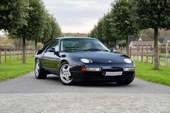  Voir d&eacute;tails -Porsche 928 GTS &agrave; Londerzeel (18)