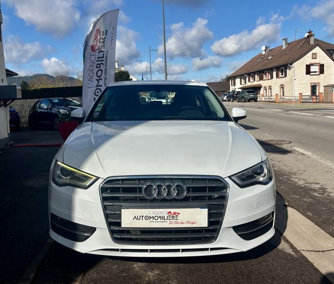 Audi A3 1.4 TSi 16V S-Tronic7 122 ch AMBITION Blanc de 2014