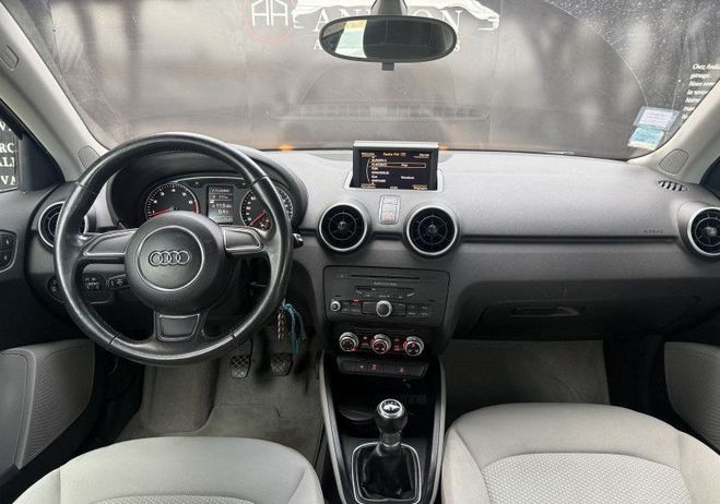 Audi A1 Sportback 1.2 TFSI 86CH AMBITION LUXE 5  Noir de 2012