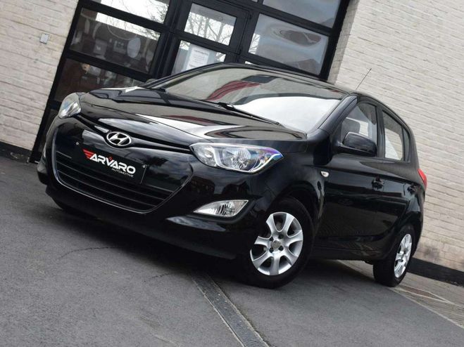 Cliquer pour voir la photo suivante Hyundai I20 1.2i Lounge Airco PDC Garantie Noir Métallisé de