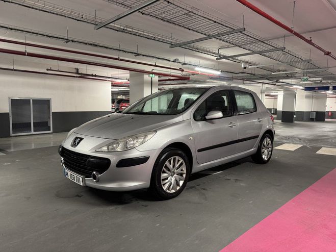 Cliquer pour voir la photo suivante Peugeot 307 1.6 HDI 110 CONFORT PACK Gris Clair Métallisé de 2006
