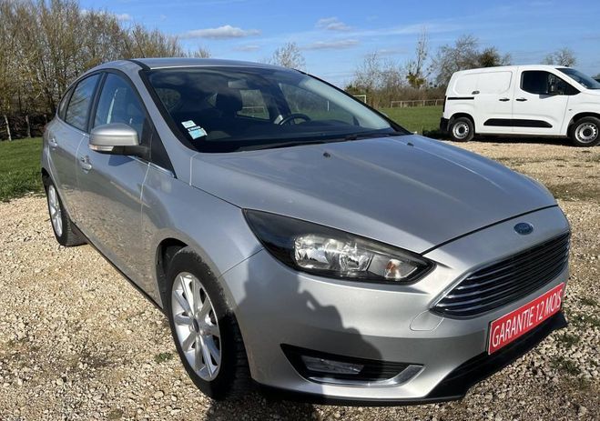 Cliquer pour voir la photo suivante Ford Focus 1,0l Ecoboost 125 cv Titanium & camera r Gris de 2016