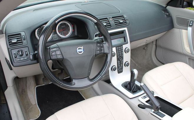 Volvo C70 ii (2) cabriolet d3 momentum garantie 12 Marron de 2012