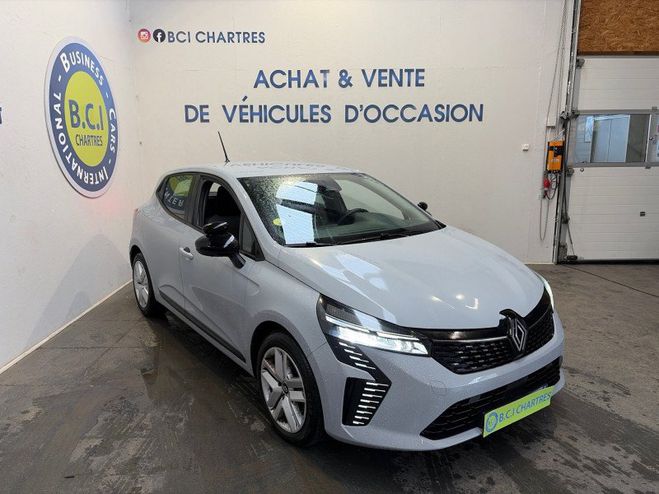 Renault Clio V 1.5 BLUE DCI 100CH EVOLUTION Gris C de 2024