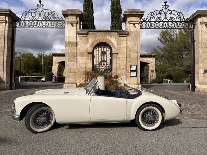 MG MGA A 1600 BLANC de 1961