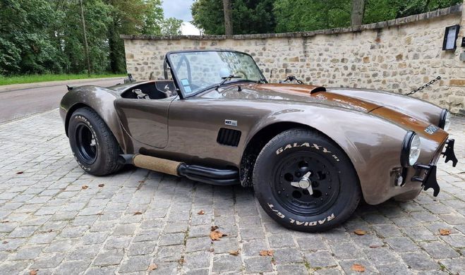 AC Cobra Ford 427 ci 7.7L MARRON de 1991