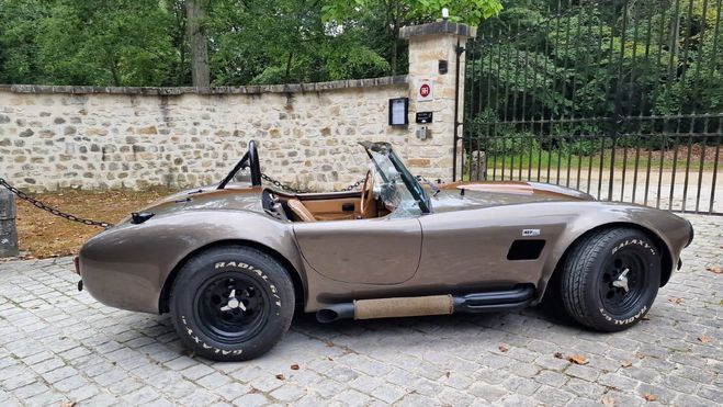 AC Cobra Ford 427 ci 7.7L MARRON de 1991