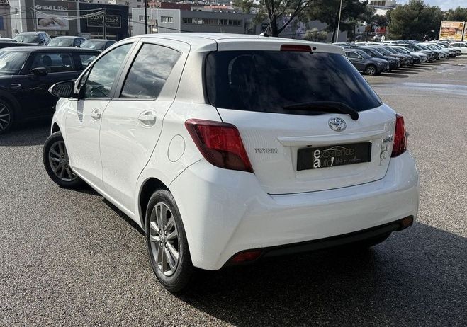 Toyota Yaris 100 VVT-I DYNAMIC 5P Blanc de 2016