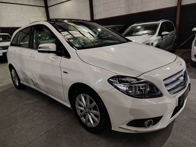 Mercedes Classe B II 180 Fascination 7G-DCT BLANC de 2012