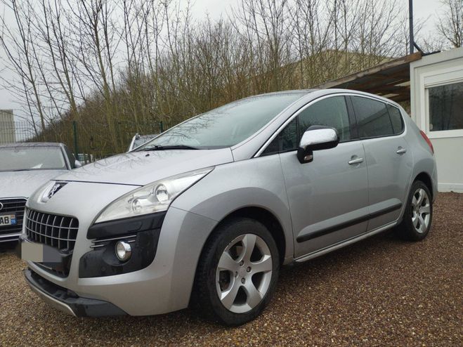 Cliquer pour voir la photo suivante Peugeot 3008 2.0 HDi150 FAP Premium Pack GRIS de 2011