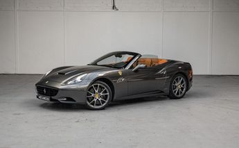  Voir d&eacute;tails -Ferrari California V8 4.3 2 2 &agrave; Paris (75)