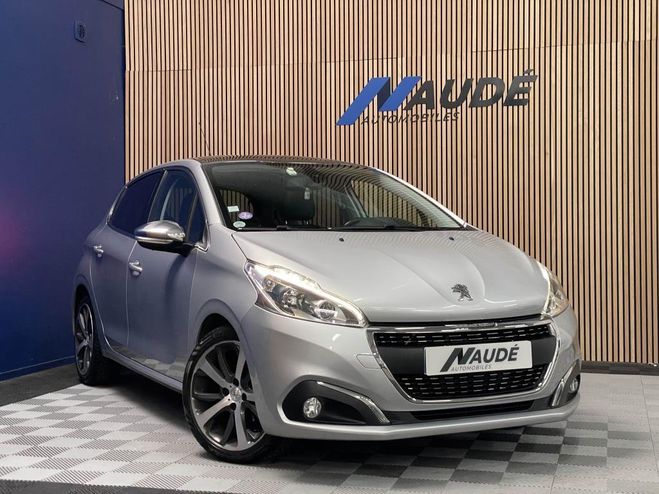 Peugeot 208 1.2i 110 CH EAT6 F�line - Toit panoramiq GRIS CLAIR de 2018