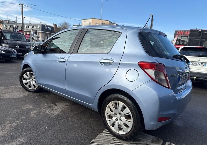 Toyota Yaris 100 VVT-I DYNAMIC 5P Bleu de 2012