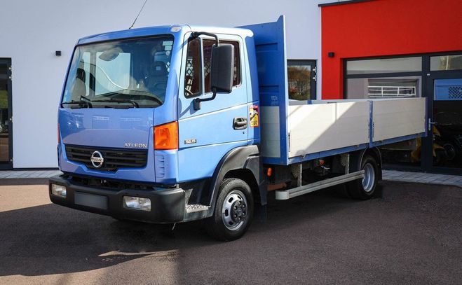 Nissan Atleon 3.0 150ch plateau ridelles Bleu de 2011