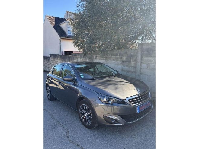 Cliquer pour voir la photo suivante Peugeot 308 1.6 BlueHDi S&S - 120 - BV EAT6 II 2013 Grise foncé de 2017