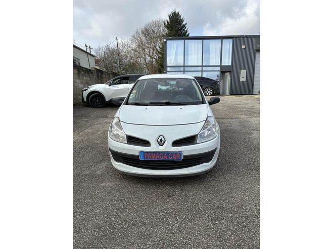 Renault Clio 1.2i 16V - 75 III BERLINE Authentique PH BLANC de 2007