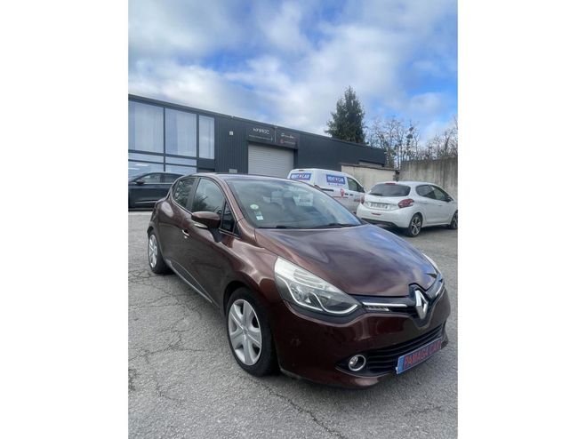 Renault Clio 1.5 Energy dCi - 90 90g IV BERLINE Busin MARRON FONCE de 2013