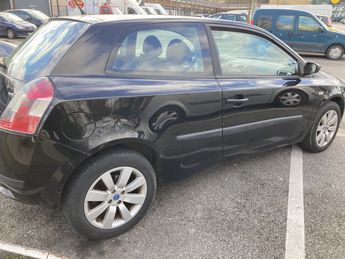  Voir d&eacute;tails -Fiat Stilo 1.9 JTD diesel pour 1790�  &agrave; Vaujours (93)