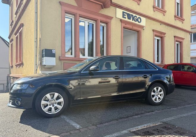 Audi A4 2.0 tdi 145 ambiente radar de recul gara Noir de 2011