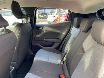  Voir d&eacute;tails -Renault Clio V DCi 100 BV6 EVOLUTION Ecran Cam�ra Rad &agrave; Lescure-d'Albigeois (81)