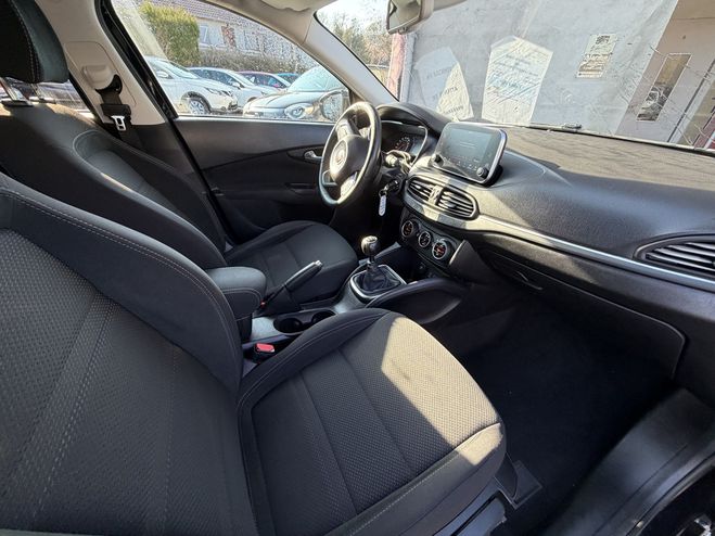 Fiat Tipo 1.6 MULTIJET 120CH LOUNGE S/S NOIR de 2017