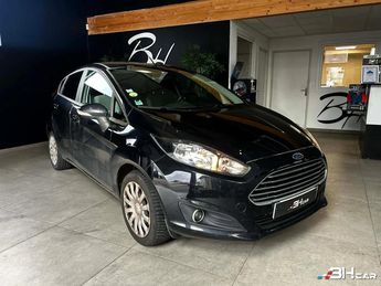  Voir d&eacute;tails -Ford Fiesta 1.6 TDCI 95 TITANIUM &agrave; Replonges (01)