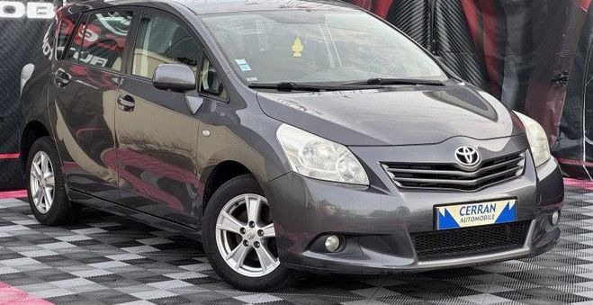 Toyota Verso 126 D-4D FAP SKYVIEW EDITION 7 PLACES Gris de 2010