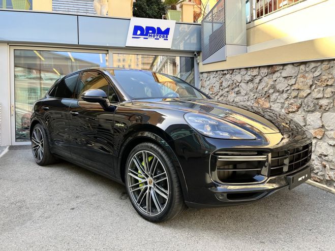 Porsche Cayenne Hybrid Turbo S Coup� Noir de 