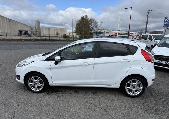 Ford Fiesta 1.0 ECOBOOST 100CH STOP&START BUSINESS 5 Blanc de 2016