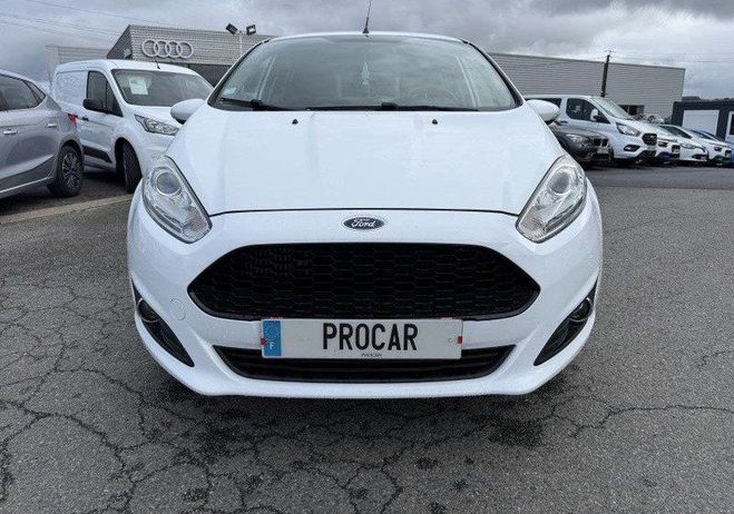 Ford Fiesta 1.0 ECOBOOST 100CH STOP&START BUSINESS 5 Blanc de 2016
