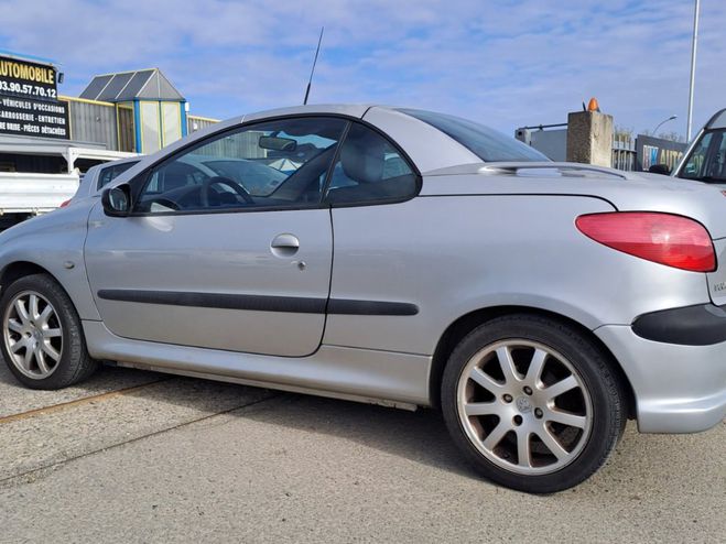 Peugeot 206 CC 2.0 i S16 136 cv GRIS de 2001