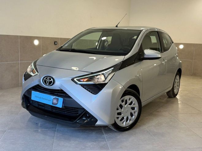 Toyota Aygo 1.0 vvt-i x-play 5p GRIS de 2021