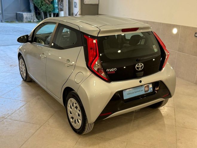 Toyota Aygo 1.0 vvt-i x-play 5p GRIS de 2021