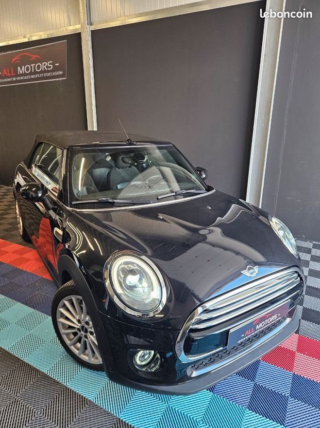 Mini Cooper cabriolet 136 cv BVA Noir de 2018