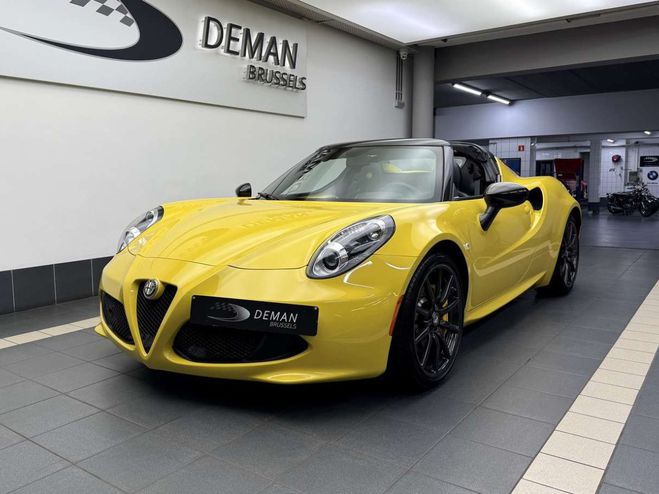 Alfa romeo 4C Spider Jaune de 