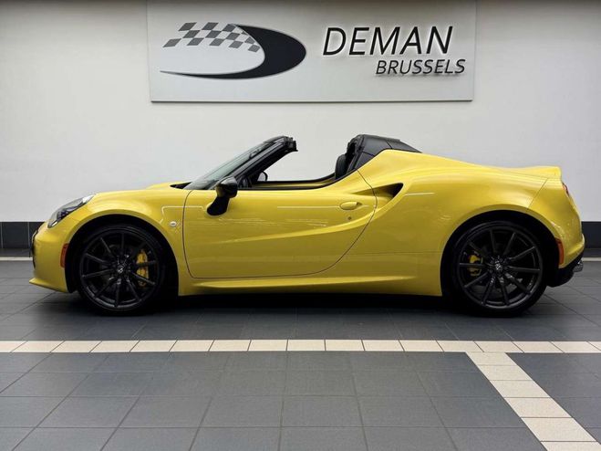 Alfa romeo 4C Spider Jaune de 