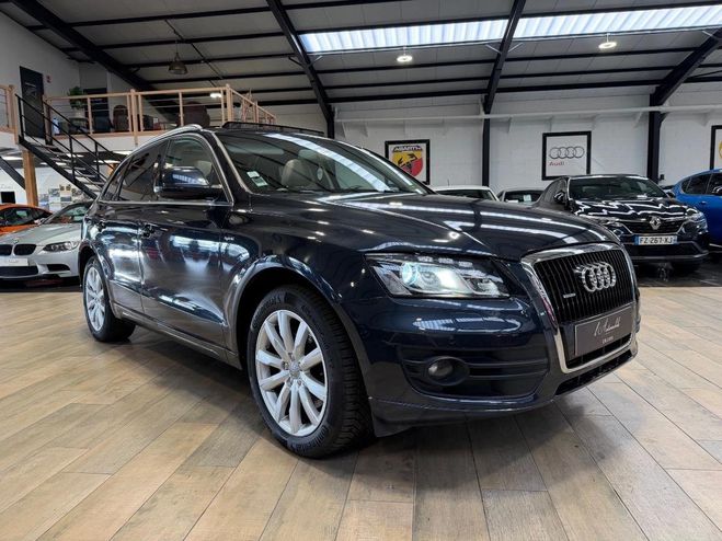 Audi Q5 AVUS HYBRID 245CH QUATTRO TOIT OUVRANT / Bleu de 2012