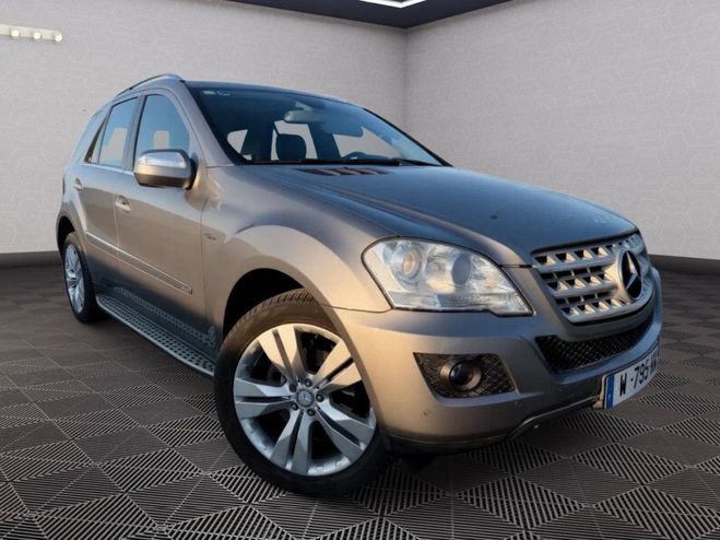 Mercedes Classe ML 300 CDI 205cv BlueEfficiency 4Matic BVA  Gris de 2010