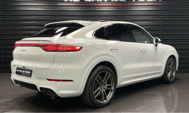 Porsche Cayenne COUP� 3.0 V6 462 Ch E-HYBRID PDK Blanc de 2022