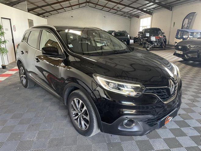 Renault Kadjar 130CH -TOIT PANO-CAMERA DE RECUL-CHAINE  Noir M�tallis� de 2016