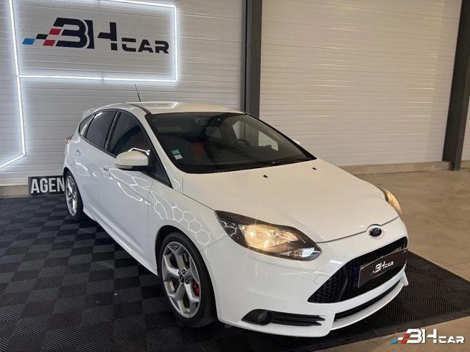 Ford Focus ST 2.0 ECOBOOST 250 Blanc de 2014