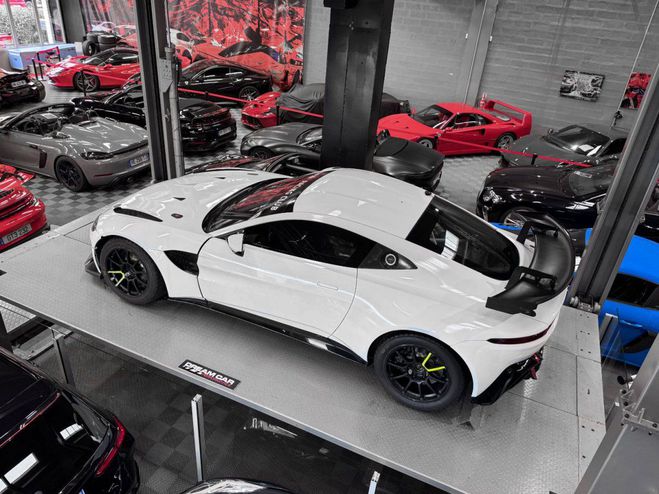 Aston martin V8 Vantage AMR GT4 17A Blanc de 2020