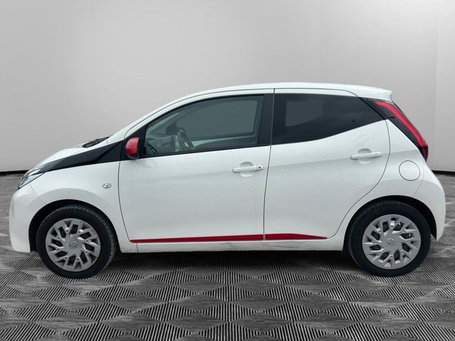 Toyota Aygo 1.0 VVT-i - BV x-shift II x-play x-app P BLANC de 2021