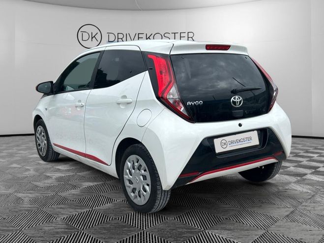 Toyota Aygo 1.0 VVT-i - BV x-shift II x-play x-app P BLANC de 2021