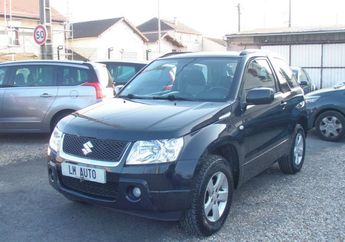  Voir d&eacute;tails -Suzuki Grand Vitara II 1.6 VVT 3P 4X4 &agrave; Gagny (93)