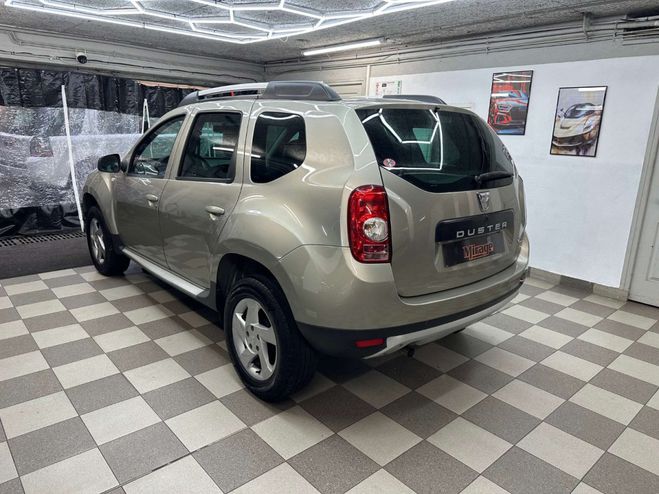 Dacia Duster 1.5 DCI 110 Gris clair metal de 2012