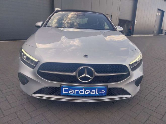 Mercedes Classe A 200 Sedan d AMG-TOIT.OUVRANT-GPS-CAMERA- Gris M�tallis� de 