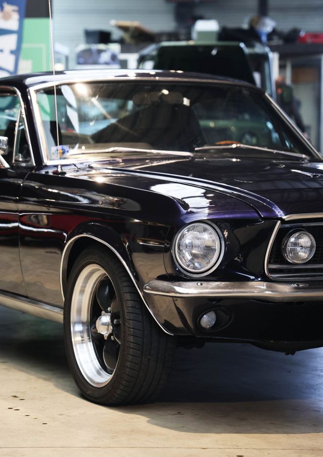 Ford Mustang Fastback 302 4BB V8 4.9L V8 Bleu de 1968