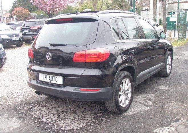 Volkswagen Tiguan (2) 2.0 TDI 140 BLUEMOTION TECHNOLOGY CA Noir de 2011